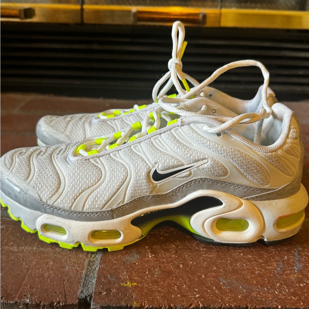 Youth 6Y Nike Air Max Plus (GS)